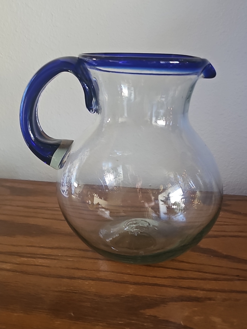Mexican Hand Blown Glass Pitcher – Cobalt Blue Rim and Handle Tote 6